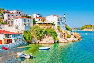 View-of-old-town---Skiathos-xlarge